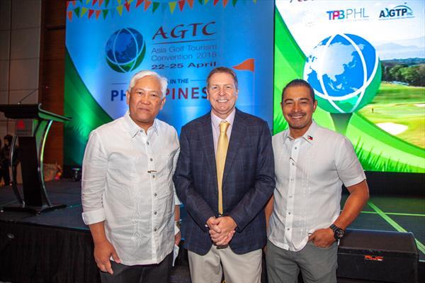 Philippine Department of Tourism Assistant Secretary for Office of Public Affairs, Communications and Special Projects of the Philippines (OPACSP) Frederick Alegre (left), IAGTO Chief Executive Peter Walton (centre), Philippine Tourism Promotions Board Chief Operating Officer Cesar Montano (right)