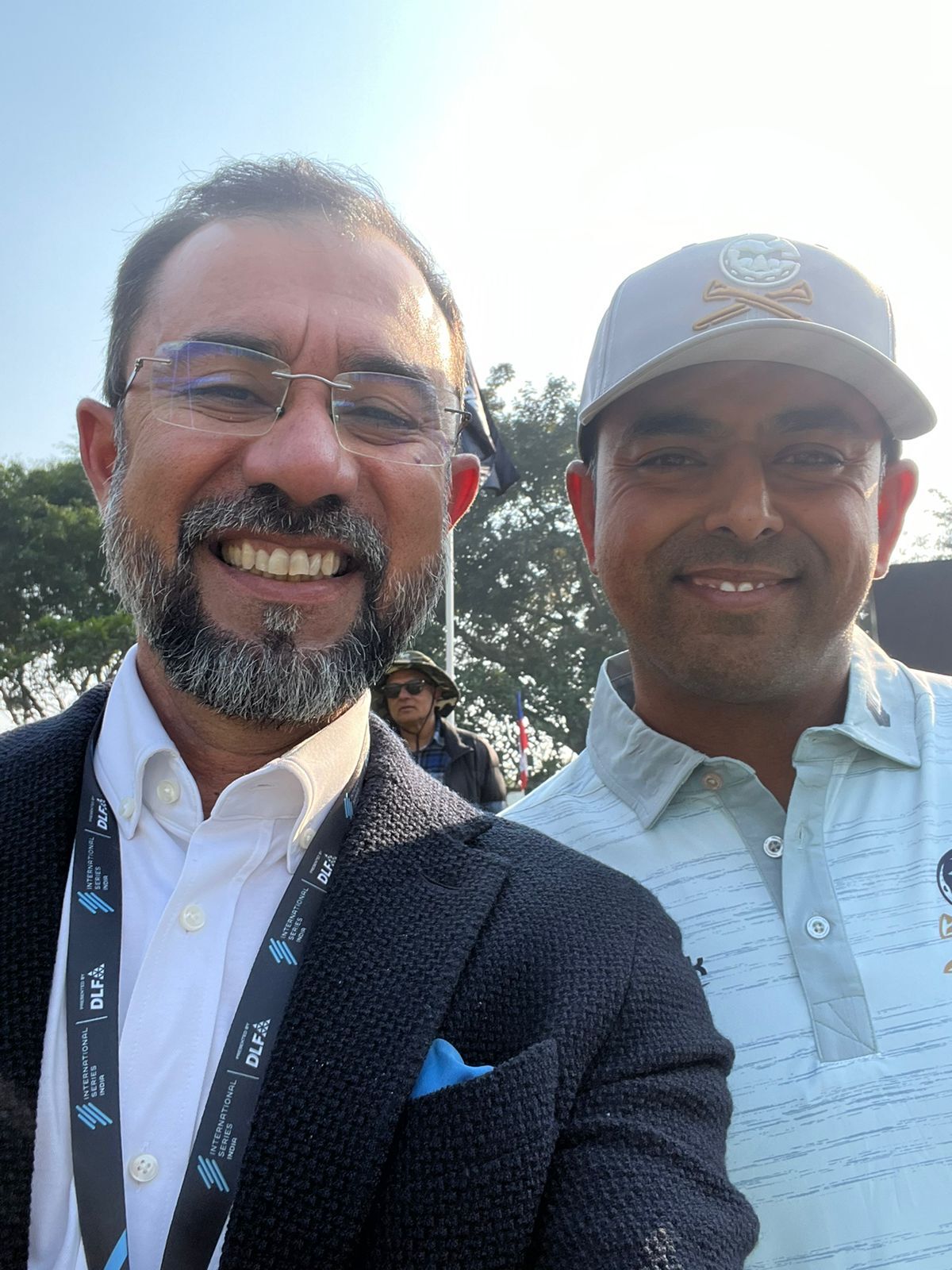 Mr. Dinesh Thakur, Founder & CEO of 4moles.com with Anirban Lahiri